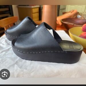 Bryr Norma stack platform 10 slipon black vintage